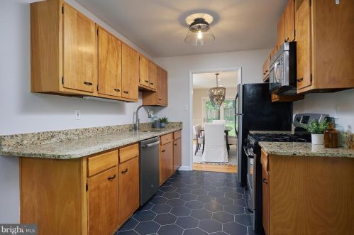 10611 Glenwild Rd, Silver Spring MD 20901-1603 exterior