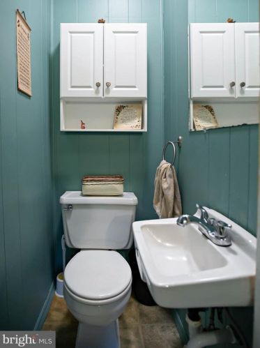 3240 48 St, Camden NJ 08109-2108 exterior