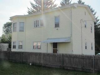 165 Mercy St, Providence, RI 02909-4727