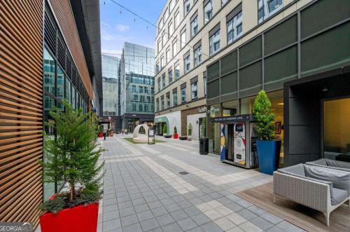 175 15th St, Atlanta GA  30318-7803 exterior