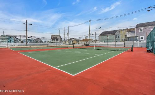 125 Throssell Rd, Lavallette NJ 08735-3230 exterior