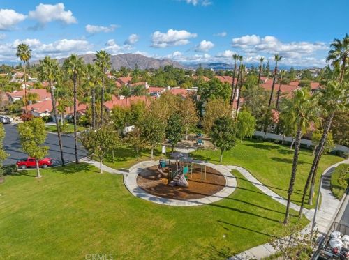 145 Cape Elizabeth Way, Riverside CA  92506-6180 exterior