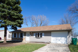 335 Hale Ave, Romeoville, IL 60446-1707