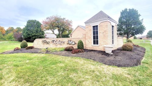1842 Fox Ridge Dr, Springfield OH  45503-5765 exterior