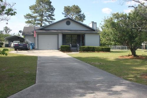 1624 Meadowood Dr, Waycross, GA 31503-9146