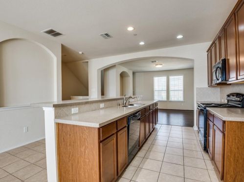 2140 Mcparland Ct, Carrollton TX 75006-2911 exterior