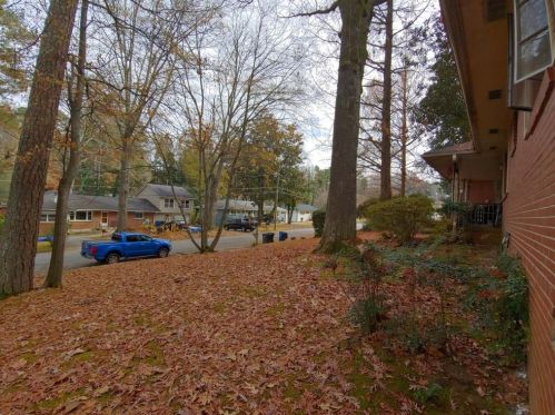 2555 Lancaster Dr, Atlanta GA  30344-2328 exterior