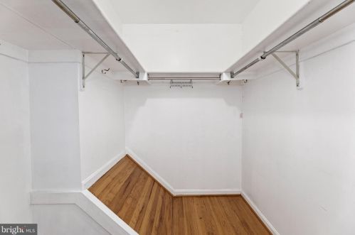 5250 Bradgen Ct, Springfield VA  22151-3505 exterior