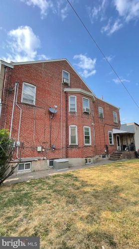 954 Lamberton St, Trenton, NJ 08611-3412