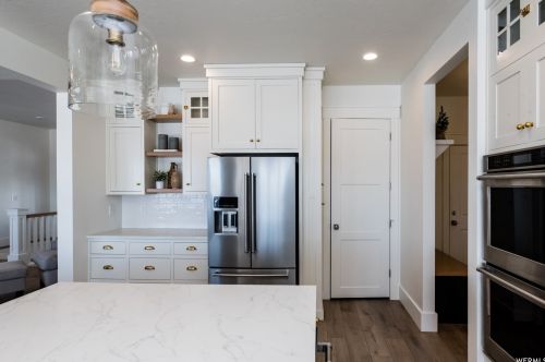 379 Sarah St, Providence UT 84332-9637 exterior