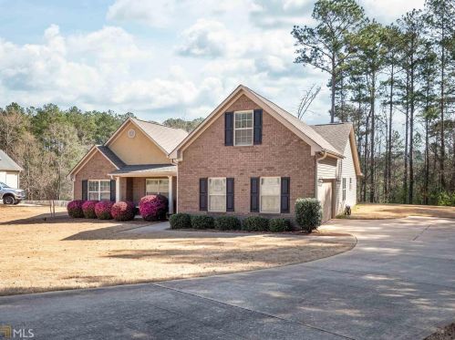321 Mckibben Dr, Locust Grove, GA 30248-4013
