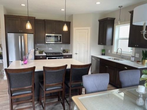 483 Paradise Dr, Otsego, MN 55376-9759
