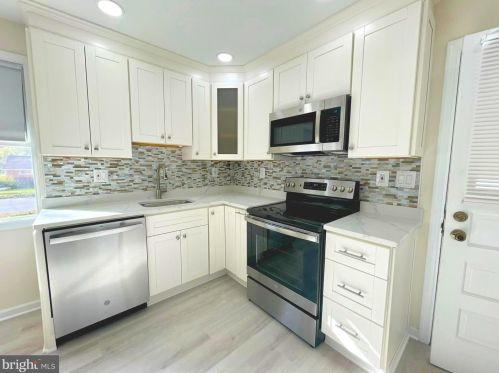 5919 Accomac St, Springfield VA  22150-3822 exterior