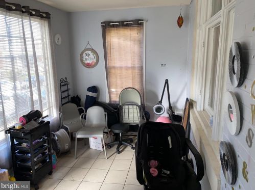 5219 10th St, Philadelphia PA 19141-4009 exterior