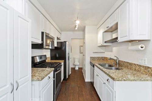 3551 Sandpiper Pl, Oceanside, CA 92056-4747