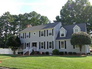 513 Drummond Ln, Chesapeake, VA 23322-7517