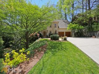 2679 Mercedes Dr, Atlanta, GA 30345-3974