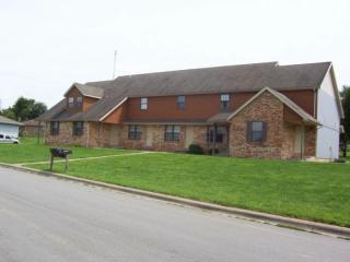 3000 Village Ln, Springfield MO  65807-3985 exterior