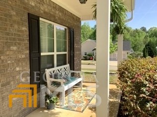 189 Garrison Ln, Locust Grove, GA 30248-7085