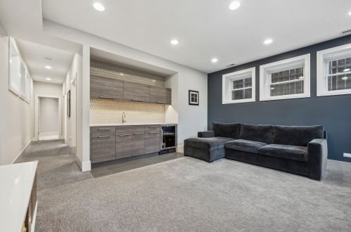 1616 Hamlin Ave, Chicago IL  60647-4608 exterior