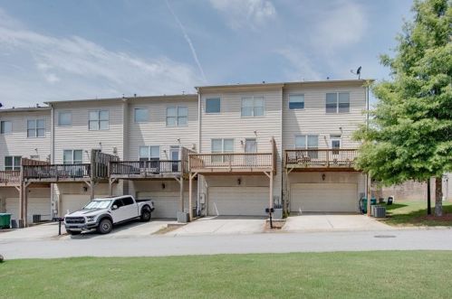 7060 Elmwood Ridge Ct, Atlanta GA  30340-1873 exterior
