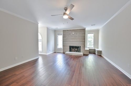 32 Brittany Way, Atlanta, GA 30324-2962
