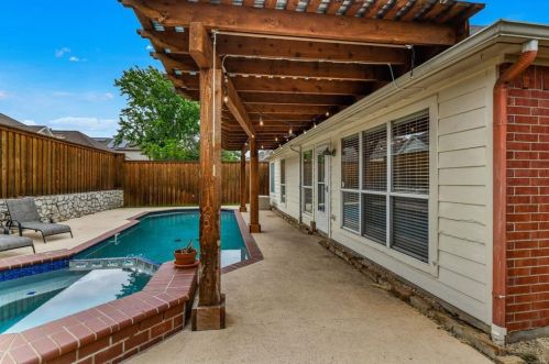4601 Parkview Ln, Fort Worth TX  76137-5457 exterior