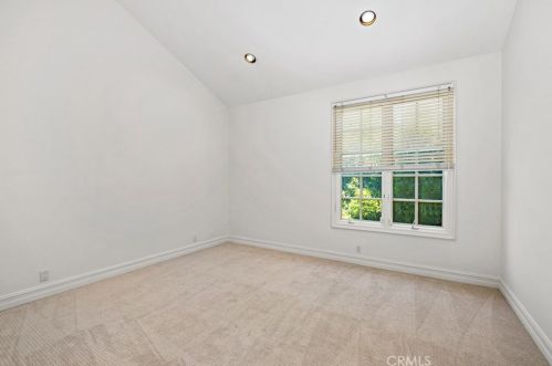 1 Charlotte, Irvine CA  92603-3448 exterior