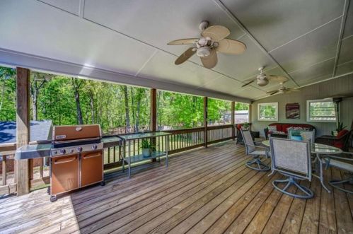 421 Dockside Cv, Holly Springs, GA 30189-5411
