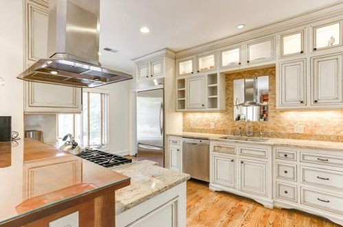 3655 Mayfair Rd, Atlanta, GA 30342-4558