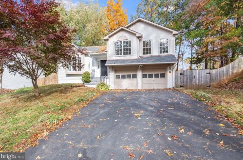 5316 Sentry Ln, Woodbridge, VA 22193-3410