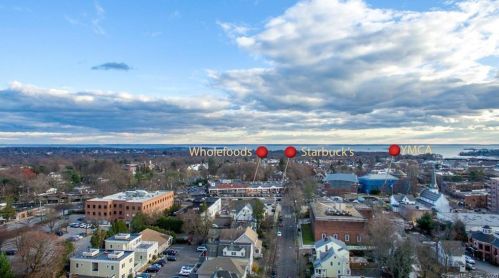 58 Sherwood Pl, Greenwich, CT 06830-5638