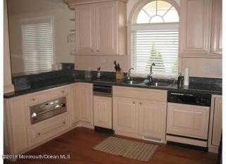 5 Beacon Blvd, Wall Township NJ  08750-1608 exterior