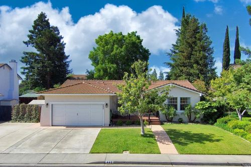 442 Stonewood Dr, Vacaville, CA 95687-9415