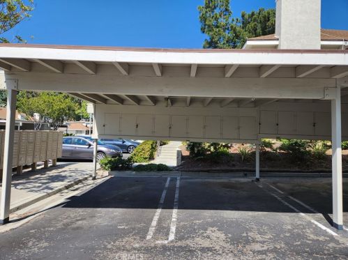 25622 Mont Pointe, El Toro CA  92630-5964 exterior