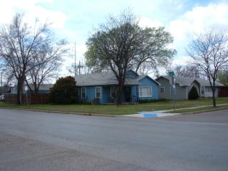 2401 33rd St, Lubbock TX  79411-1631 exterior