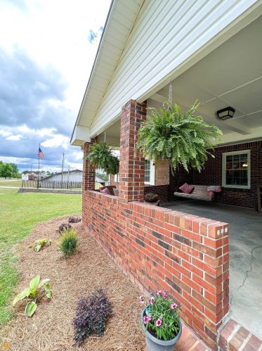 74 Stewart Rd, Lagrange, GA 30241-8129