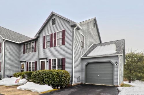 39 Mallard Ct, Wallingford, CT 06492-5384