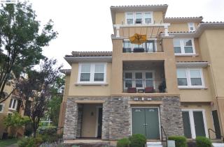 3347 Monaghan St, Pleasanton, CA 94568-4567