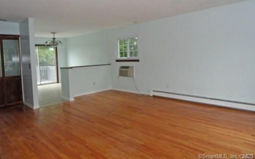 31 Couch St, Norwalk CT  06854-2024 exterior