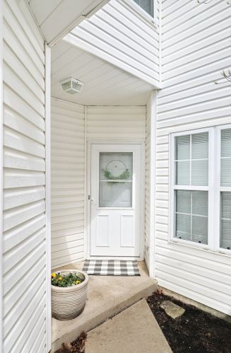 22 Barton Trl, Batavia, IL 60510-7632