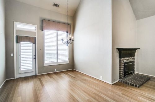 337 Touchdown Dr, Irving TX exterior