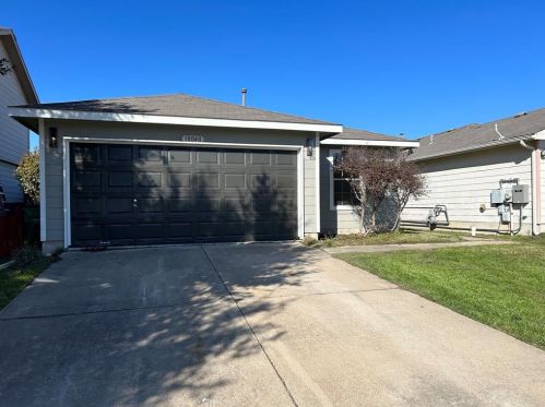 18040 Majestic Elm Ln, Webberville TX  78621-6019 exterior