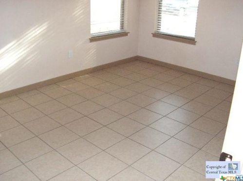 1132 Indian Holw, Spring Branch TX  78070-4100 exterior