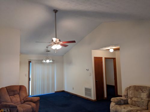 117 Clifford Ct, Stockbridge GA  30281-0030 exterior