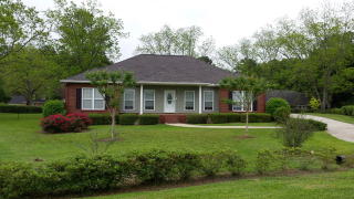 1706 Sterling Cir, Cairo, GA 39828-4500