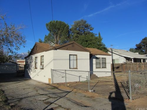 320 11th St, Beaumont, CA 92223-1808