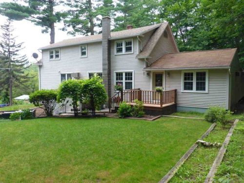 43 Woodbury St, Keene, NH 03431-2754