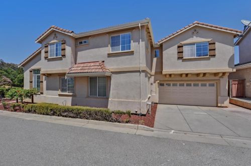 2151 Maritza Ct, San Jose, CA 95121-1472
