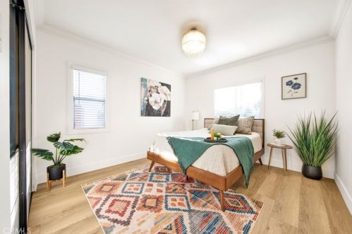 1755 Glenwood Rd, Glendale CA  91201-1543 exterior